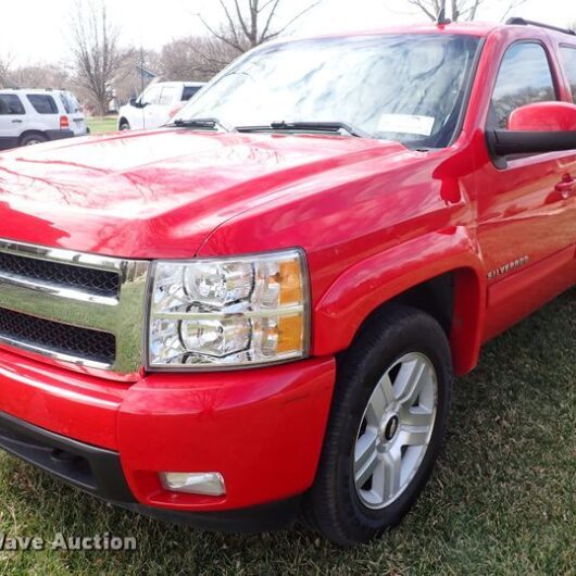 2007 Chevrolet Silverado 1500  Crew Cab pickup truck