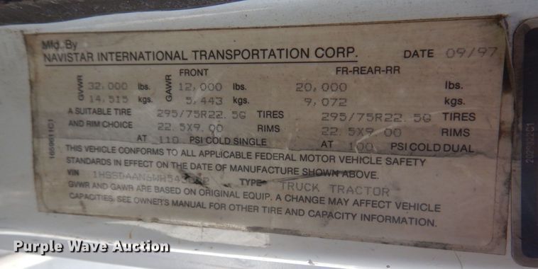 1998 International 4900  dump truck