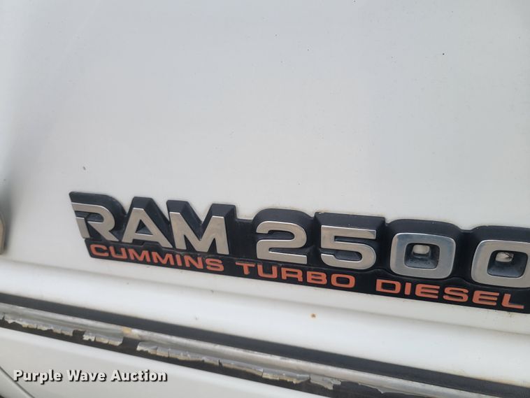 1996 Dodge Ram 2500  Club Cab pickup truck