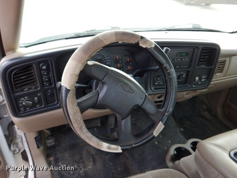 2003 Chevrolet Silverado 1500  pickup truck