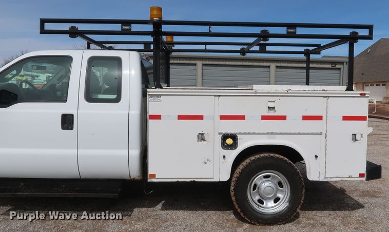 2011 Ford F350 Super Duty  SuperCab utility bed pickup truck