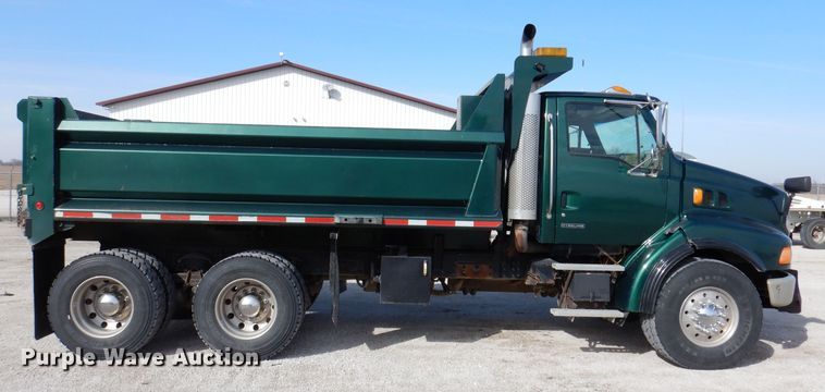 2001 Sterling LT9500  dump truck
