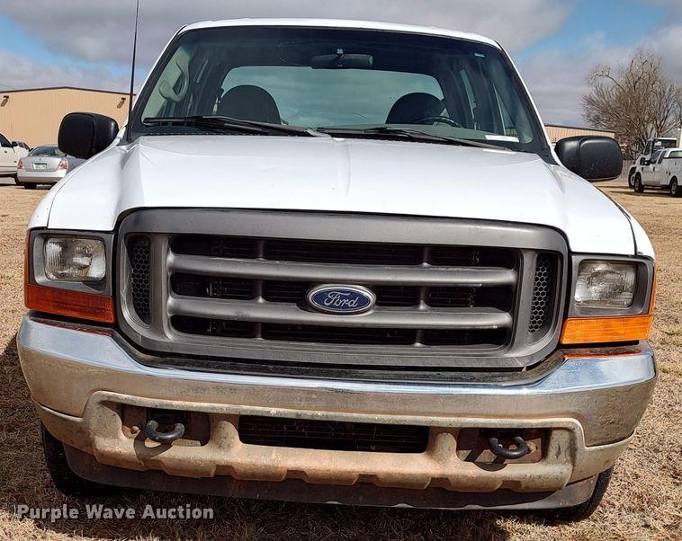 2001 Ford F350 Super Duty  Crew Cab utility bed pickup truck