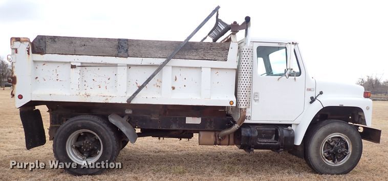 1987 International S1900  dump truck
